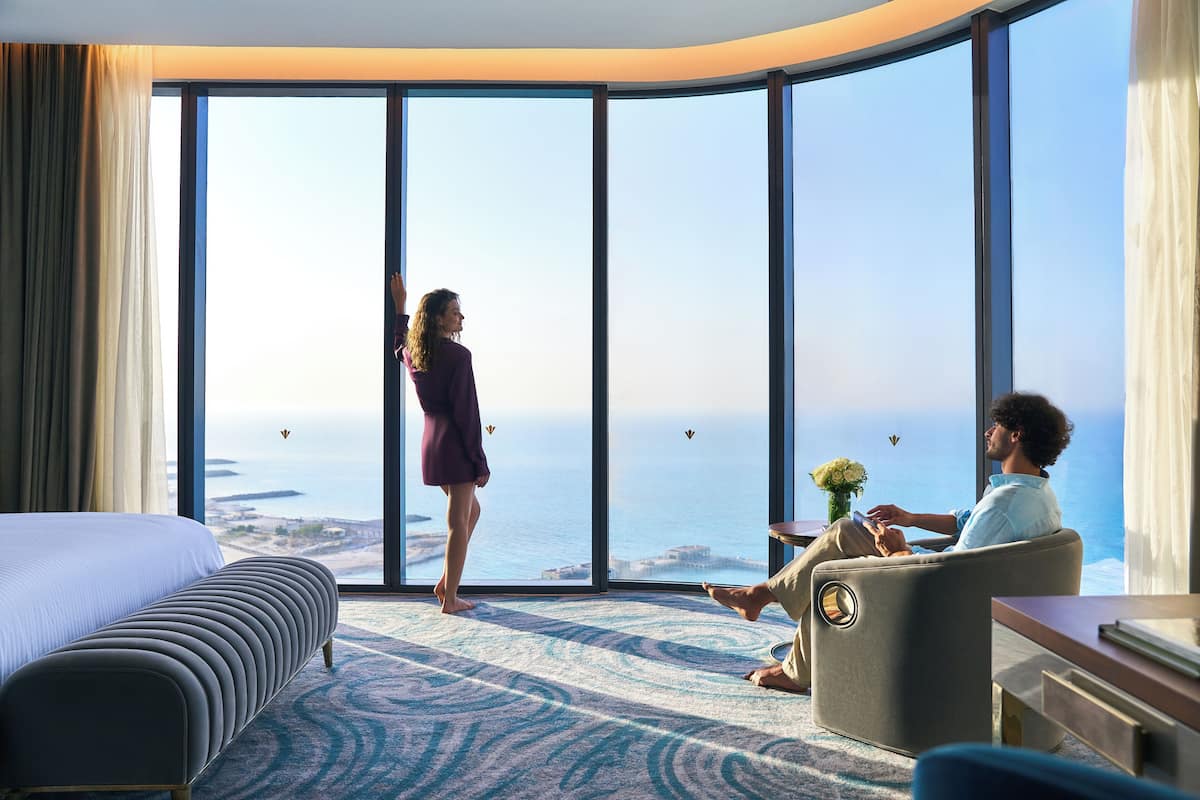 Premium Suite Panoramic View | Free minibar, in-room safe, blackout drapes, soundproofing