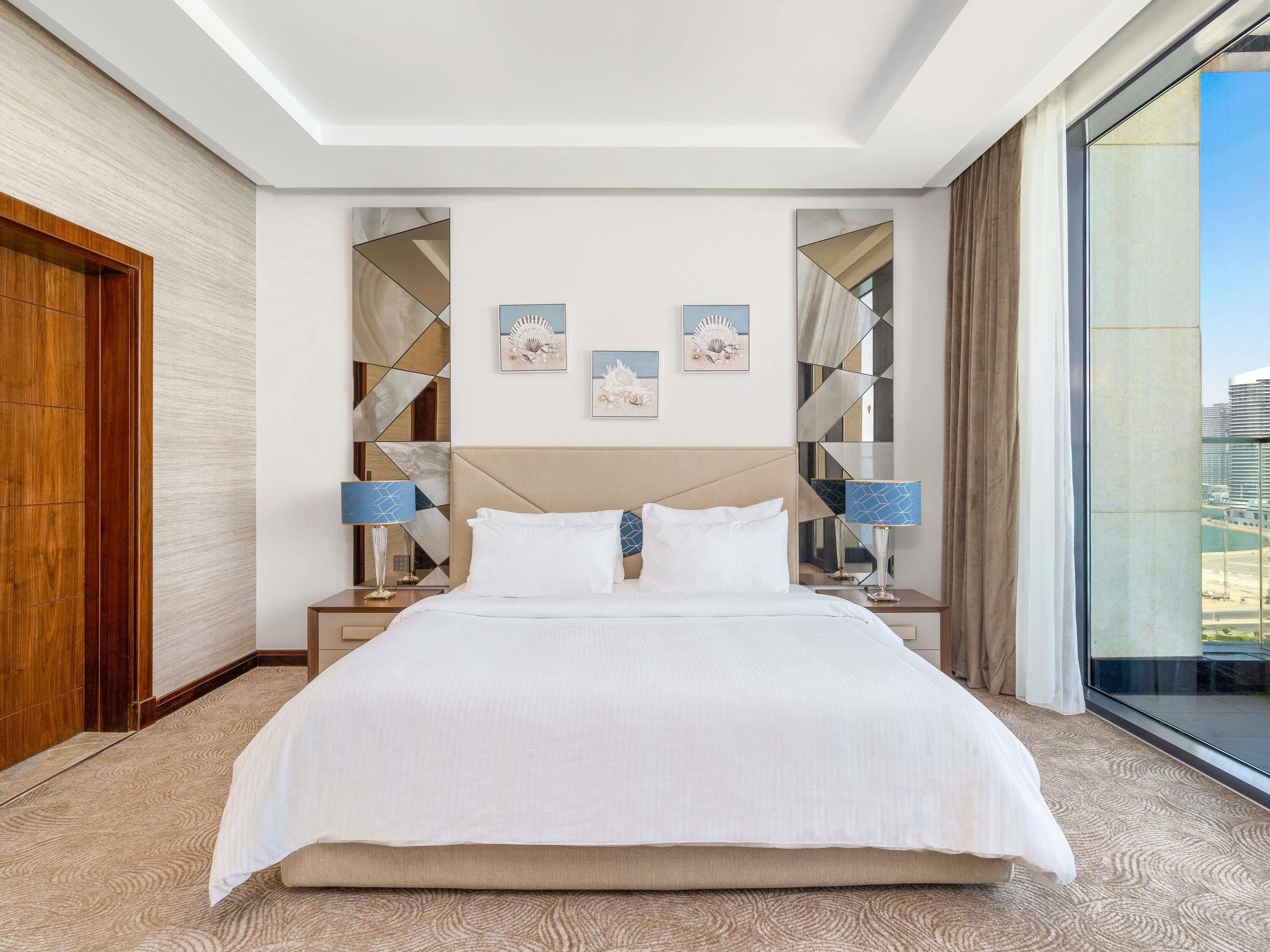 Deluxe Room King Bed