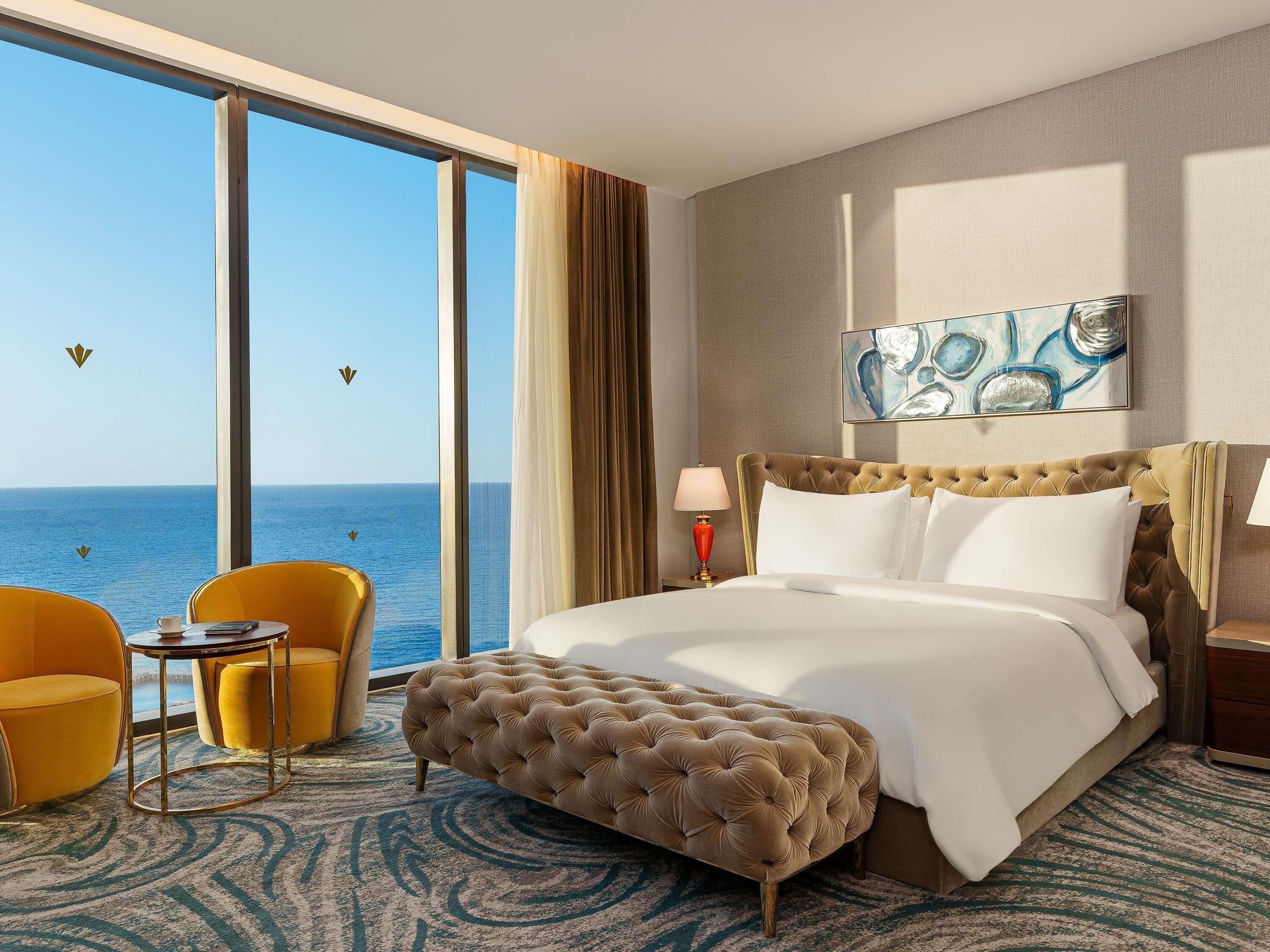 Suite presidencial, varias camas | Artículos del minibar gratis y caja de seguridad en la habitación 