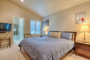 3 bedrooms, desk, free WiFi, bed sheets
