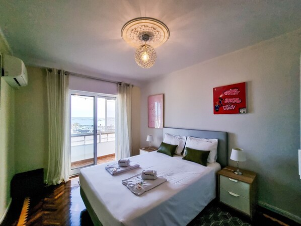 6 bedrooms, iron/ironing board, free WiFi, bed sheets