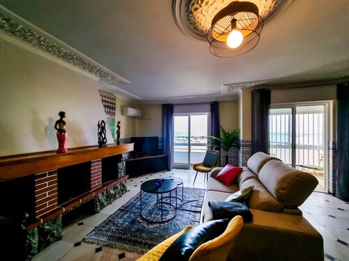 FLH Faro Family Flat with Balcony