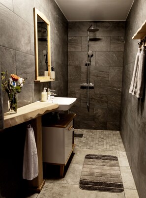 Shower - Exclusive dream home for vacations, celebrations & conferences, stylish and unique (Olofström)