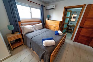 1 bedroom, free WiFi, bed sheets - Beachfront Studio at Kite Beach | Walk-Out Access | Sleeps 4 | Fast WiFi (Cabarete)