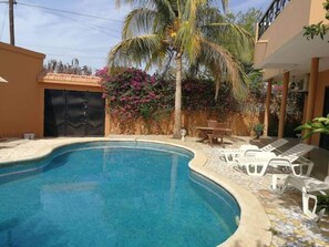 Udendørs pool, opvarmet pool