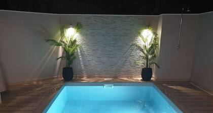 MARCH AND WINTER RENTAL (private & heated pool)