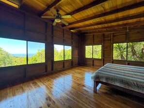 Room - Tranquil 2-bedroom cabin perfect for a peaceful getaway (Tinamaste)
