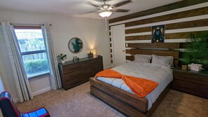 3 bedrooms, desk, iron/ironing board, free WiFi