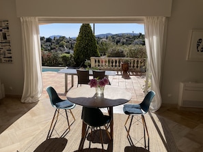 Dining - 5 bedroom home in Mougins, French Riviera 10 minutes from Cannes (Mougins)