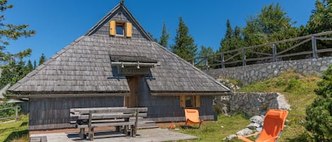 Luxury Chalet | Terrace/patio