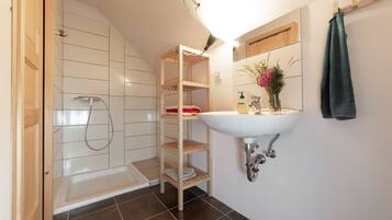 Luxury Chalet | Bathroom | Hair dryer, heated floors, towels