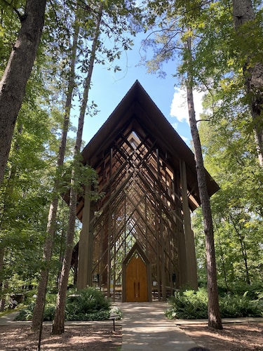 NEW Historic 4bd Craftsman close to Downtown Hot Springs