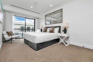 1 chambre, bureau, fer et planche à repasser, Wi-Fi