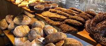 Pocono Cottage - Close to everything!