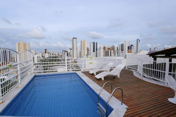 Comfort Room | Pool | Outdoor pool