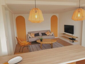 TV, Netflix, streaming services - ♡ Suite Kozy ♡ - Kozycoco, ♡ Suite Kozy ♡ - Kozycoco votre séjour tropical (Schœlcher)