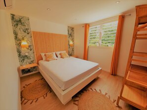 1 bedroom, iron/ironing board, WiFi, bed sheets - ♡ Suite Kozy ♡ - Kozycoco, ♡ Suite Kozy ♡ - Kozycoco votre séjour tropical (Schœlcher)