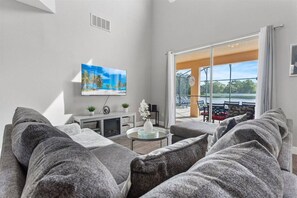 Flat-screen TV - 6 Bedrooms / 4.5 Bathrooms Seasons (1270 SB) (Kissimmee)