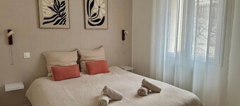 An escapade in Provence lulled by birdsong.<br>House 63m2