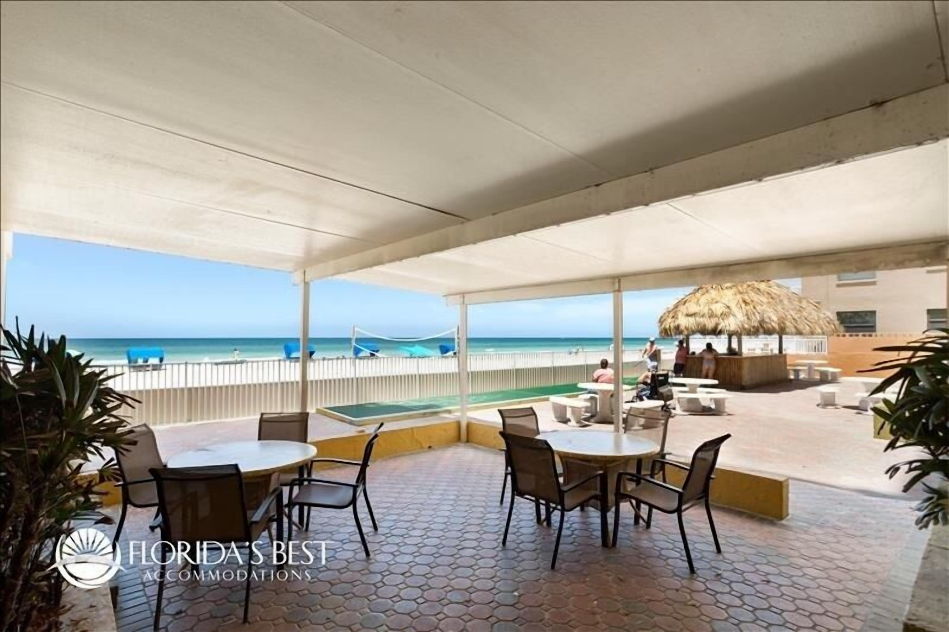 Perfect Gulf Front 1 Bedroom just Steps from the Beach!