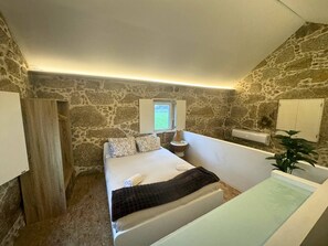 1 bedroom, iron/ironing board, Internet, bed sheets - Watermill -  nature retreat (Vilar)