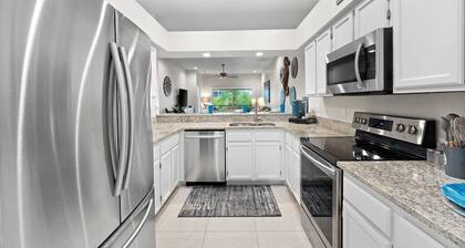 Coastal 3BR Villa, 1Mile To Bonita Beach! Sleeps 6