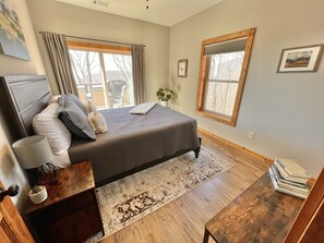 5 bedrooms, iron/ironing board, travel crib, free WiFi