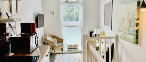 Cottage | Living room | 30-inch TV with digital channels