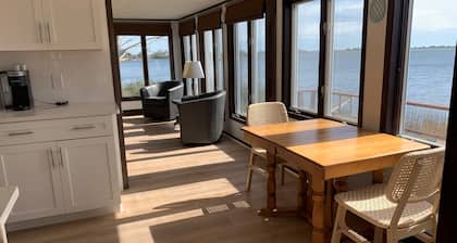 Private Waterfront House, Scenic Sunset Views