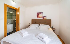 1 Schlafzimmer, Bügeleisen/Bügelbrett, Reisekinderbett, kostenloses WLAN