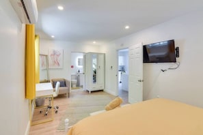 1 bedroom, desk, iron/ironing board, free WiFi