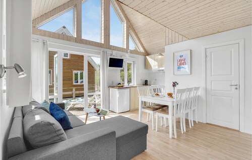 Lovely home in Tranekær with WiFi