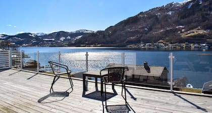 3 bedroom amazing home in Norheimsund