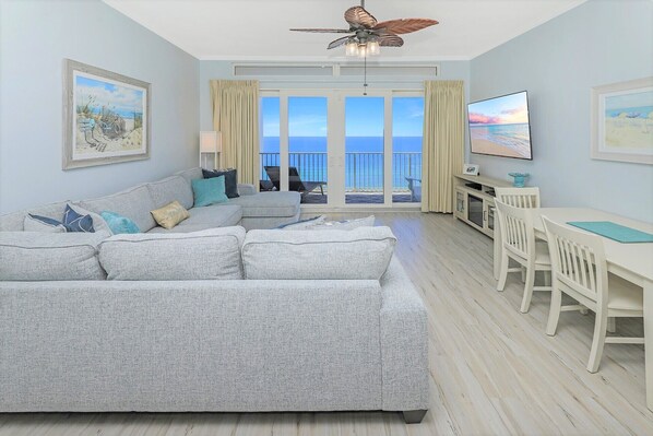 Smart TV - Beach Resort Condo, Sleeps 8!  Beautiful Ocean View! (Panama City Beach)