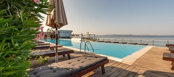 Gorgeous apartment in Petrcane with swimming pool