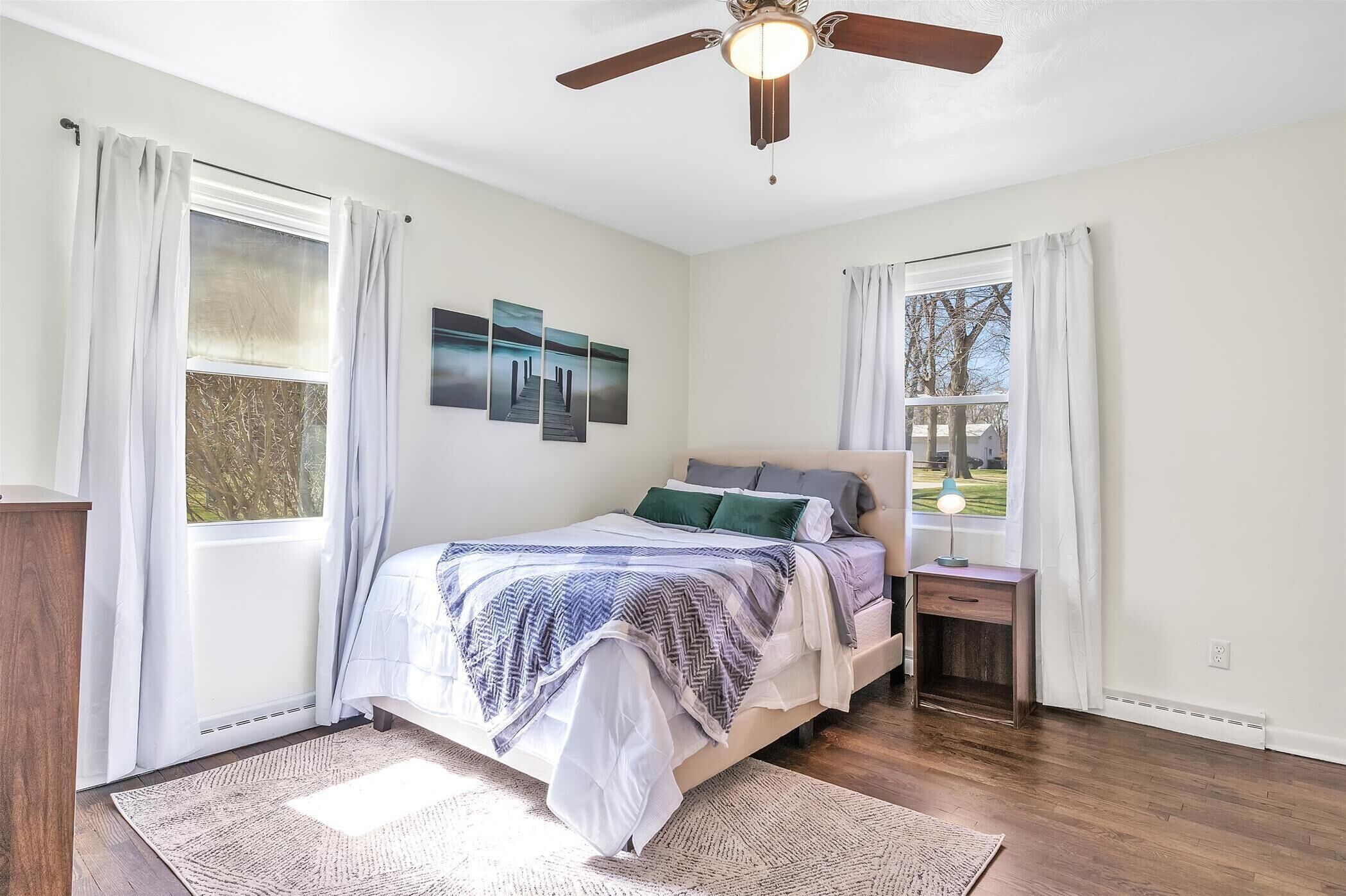 4 bedrooms, free WiFi, bed sheets, wheelchair access