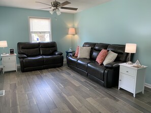 Smart TV, DVD player, books