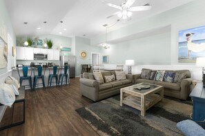 Smart TV, table tennis