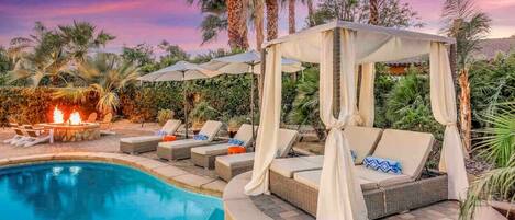 Een verwarmd zwembad