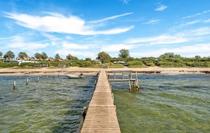 Beach nearby, fishing - Cozy home in Tranekær with kitchen (Tranekær)