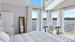 5 bedrooms, desk, iron/ironing board, travel cot - Lakefront 5BR 6.5BA Home & Cabin amazing views (Gravois Mills)