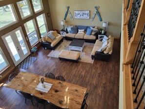 Interior - 6-bedroom vacation home just 10 minutes from town. (Gravois Mills)