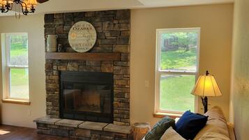 Cheminée, table de tennis de table