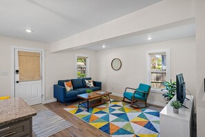 Smart TV, Netflix, Hulu y libros 