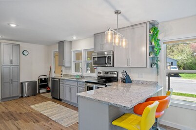 Enjoy Upstate NY in Newly Renovated 3BR Home!