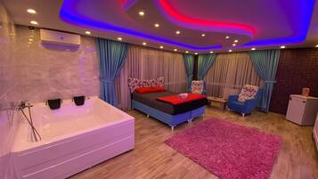 Penthouse Cao cấp | 1 phòng ngủ, bộ đồ giường kháng dị ứng, két bảo mật tại phòng