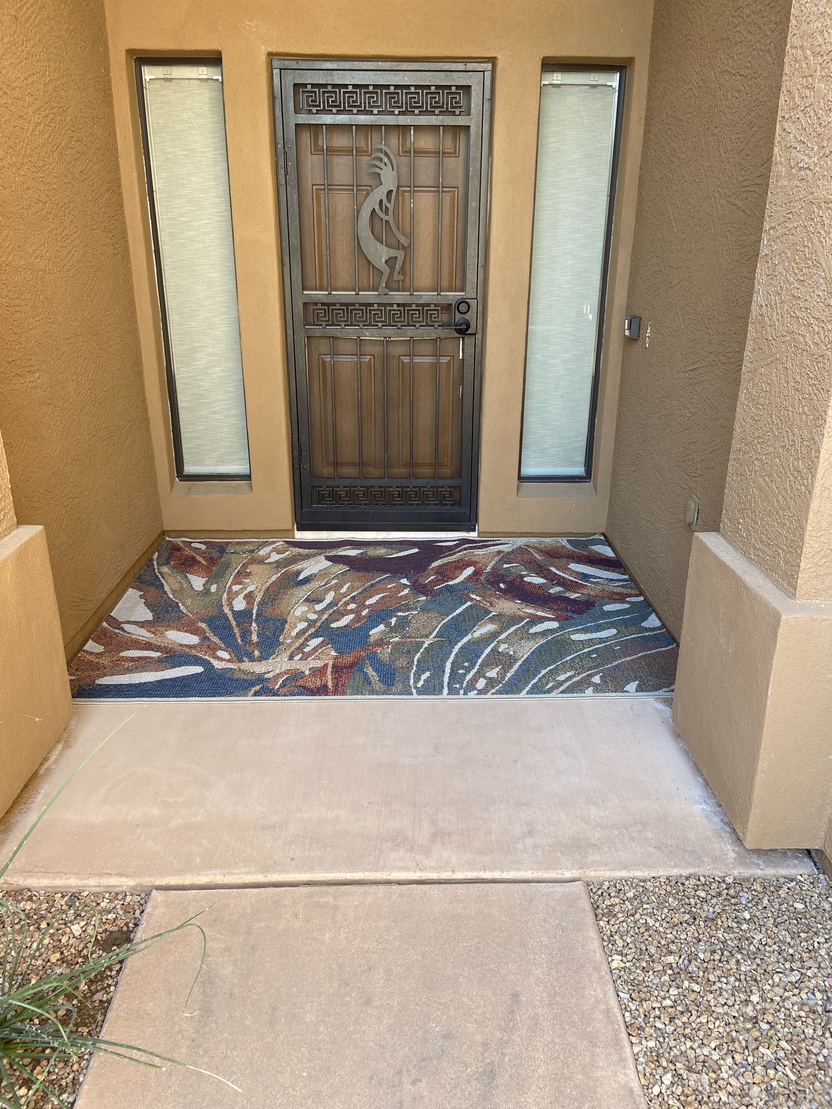 Oasis in the desert - beautiful neighborhood, newly rennovated, many amenities