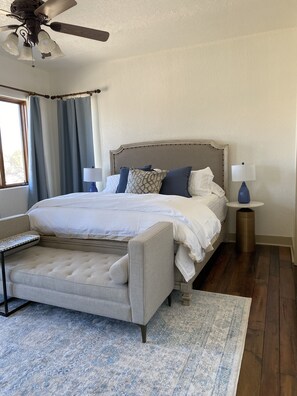 2 chambres, bureau, fer et planche à repasser, Wi-Fi gratuit