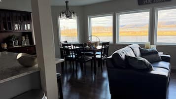 Smart TV, books, music library, stereo
