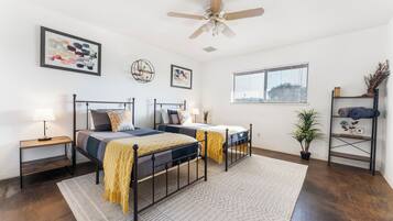 4 chambres, bureau, Wi-Fi gratuit, draps fournis